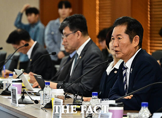 모두발언하는 정청래 더불어민주당 대표.