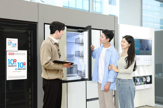 삼성전자가 정부 으뜸가전사업에 참여한 지난 두 달간 에너지소비효율 1등급 가전제품 판매량이 전년 동기 대비 약 20% 증가했다. /삼성전자