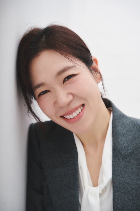 염혜란은 제가 나온 걸 이렇게 많이 본 게 처음인데 작품의 뒷이야기가 너무 궁금했다. 수다가 고픈 작품이라고 말했다. /에이스팩토리