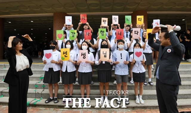 교육부는 1일 시도교육청별 공립 중등·특수(중등)·비교과 신규교사 선발인원 모집공고 현황을 공개했다. 사진은 서울의 한 중학교./더팩트 DB