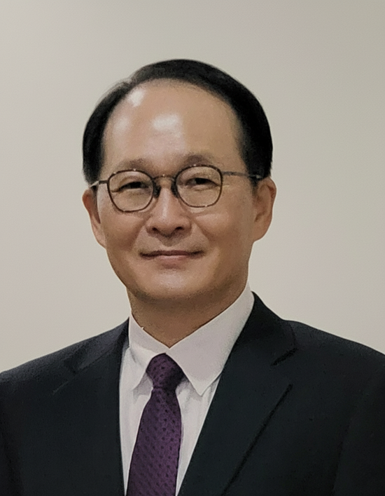 BS그룹이 강순배 전 KB국민은행 부행장을 그룹 재무총괄 신임 사장으로 영입했다. /BS그룹