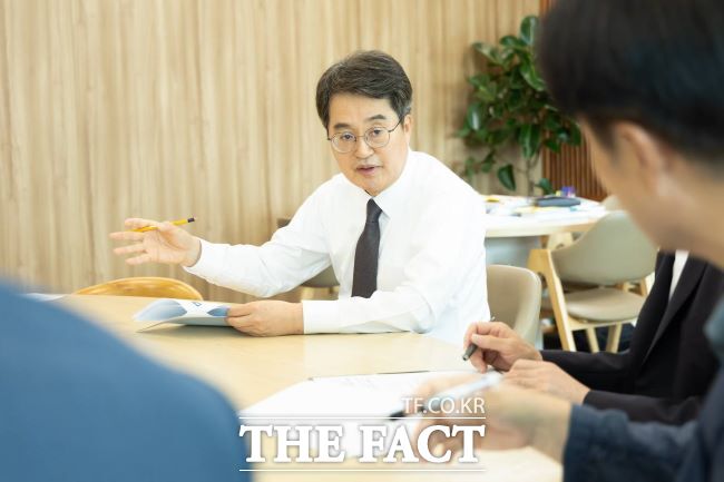 김동연 경기도지사가 지난달 30일 ‘고액체납자 징수와 탈루 세원 제로화 추진회의’에서 발언하고 있다./ 경기도