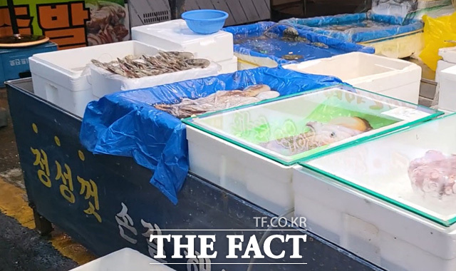 추석 연휴를 앞두고 찾은 전통시장의 모습. /서울 화곡본동시장=오승혁 기자