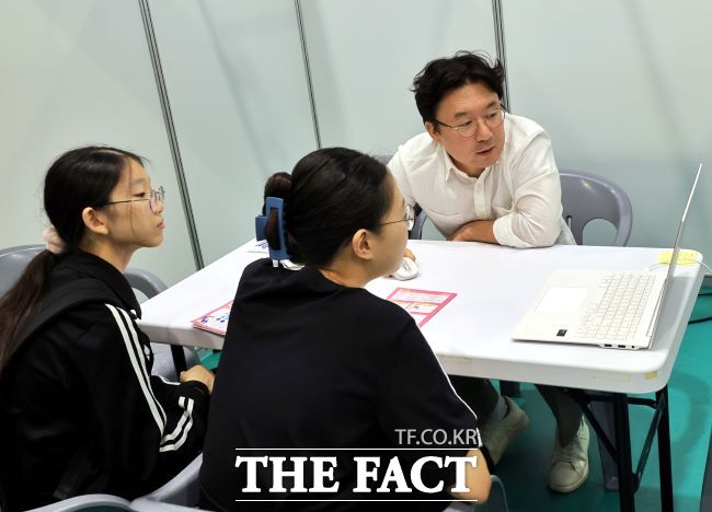 제3회 청소년 진로페스티벌 진행 모습. /과천시