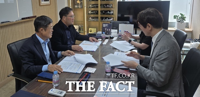 한전KDN이 9월 29일 2025년 청렴시민감사관 위촉식·정기회의를 개최하고 있다. /한전KDN