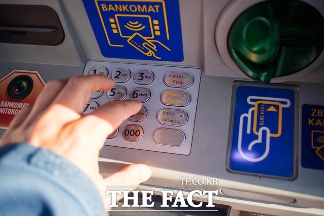 5일 경찰청에 따르면 ‘24시간 365일 전기통신금융사기 통합신고대응센터’는 지난달 17~30일 접수된 1만5743건 가운데 95.2%를 처리했다. 이는 운영 전환 이전인 지난달 1~16일 1만5620건 중 56.9%에 그쳤던 처리율보다 38.3%포인트 오른 수치다./픽사베이