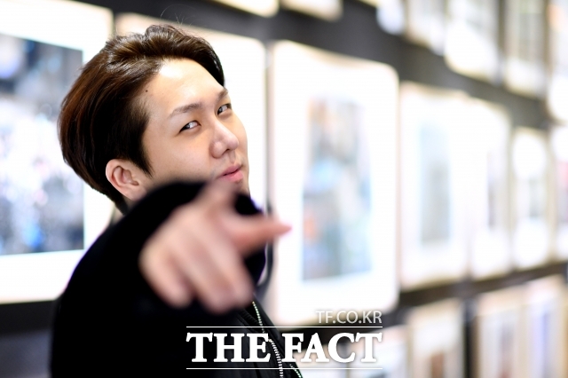 가수 김수찬이 세상을 떠난 대선배 고(故) 송대관을 향한 깊은 의리와 애틋한 그리움을 행동으로 보여주며 많은 이들의 마음을 울리고 있다. /더팩트 DB