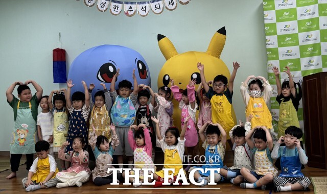 고창군육아종합지원센터는 10월 1~2일 2025년 추석맞이 민속한마당을 했다. /고창군