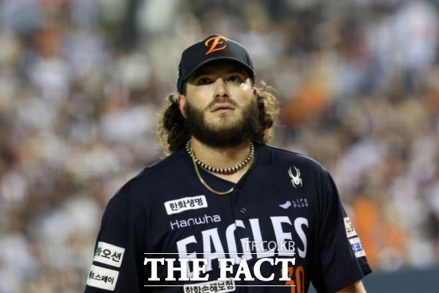 프로야구 한화 이글스 외국인 투수 코디 폰세가 미국 메이저리그 구단의 관심을 받고 있다. 폰세는 정규시즌 4관왕에 오르는 기염을 토했다. /뉴시스