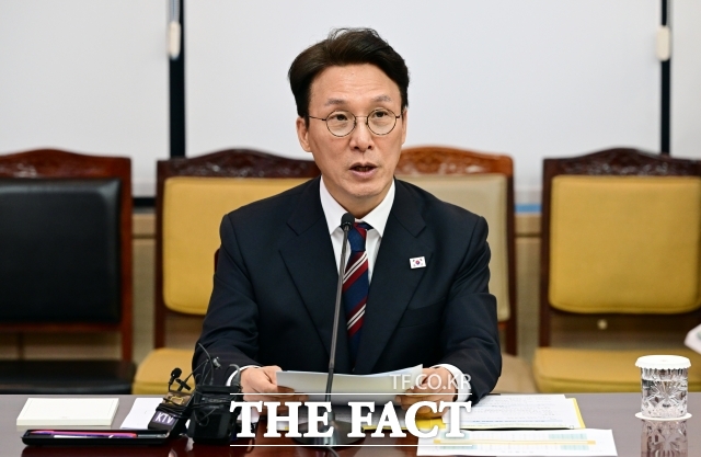 김민석 국무총리는 이재명 대통령의 TV 예능프로그램 냉장고를 부탁해(냉부해) 출연을 둘러싼 논란에 대해 이런 일조차 시비가 되는 것은 안타깝다고 말했다. /임영무 기자