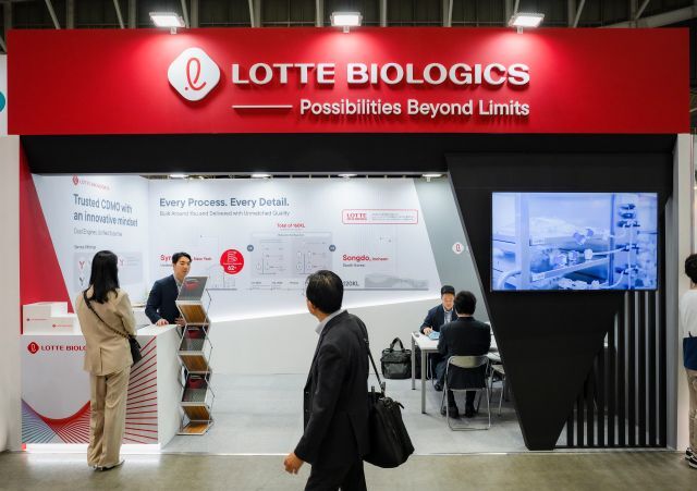 바이오재팬 2025에 참여한 롯데바이오로직스의 부스. /롯데바이오로직스