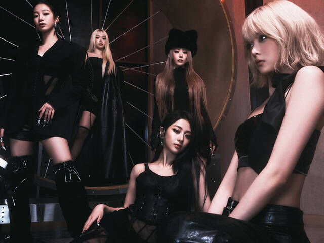 그룹 르세라핌이 새 싱글 SPAGHETTI의 티징 필름 EAT IT UP!을 9일 공개했다