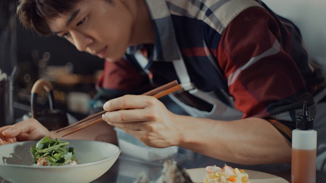 바버가 헤리티지인 타탄 체크를 아시아 로컬 문화와 결합했다. /LF