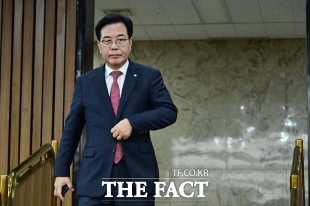 송언석 국민의힘 원내대표는 10일 외교부 재외공관 차량 구입 사업이 선예산 후계획 구조에 따라 방만 운영되고 있다며 이를 바로잡아야 한다고 밝혔다. /남윤호 기자