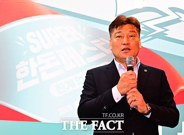 인사말 하는 손세희 한돈자조금관리위원회 위원장.