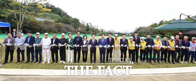 13일 진주시 대곡 파크골프장 개장식이 열리고 있다. /진주시