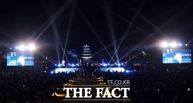 부여 정림사지 일원에서 열린 ‘백제역사유적지구 세계유산 등재 10주년 기념행사’ 장면. /부여군