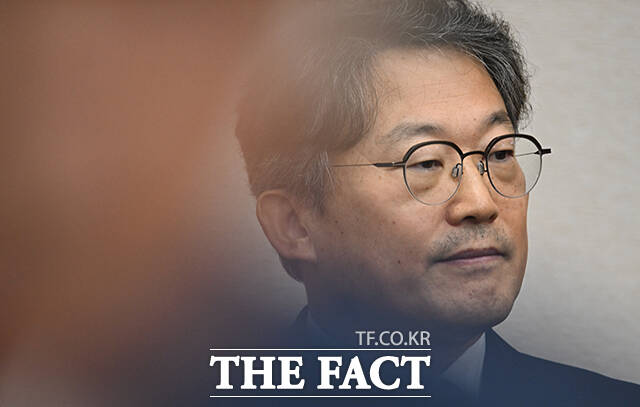 신문규 전 대통령실 교육비서관이 14일 오전 서울 여의도 국회에서 열린 교육위원회의 교육부 등에 대한 국정감사에 참석하고 있다. /국회=박헌우 기자