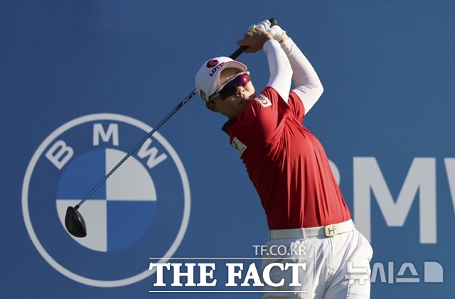 지난해 서원힐스에서 열린 BMW 레이디스 챔피언십 최종 라운드 1번홀에서 김효주가 티샷을 하고 있다. 김효주는 올해 한국선수 중 가장 높은 순위로 참가, 좋은 성적을 기대케 한다./뉴시스