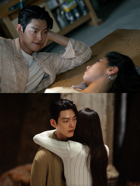 배우 김우빈이 넷플릭스 오리지널 시리즈 다 이루어질지니를 통해 김은숙 작가와 세 번째 호흡을 맞춘 가운데 출연 과정을 밝혔다. /넷플릭스