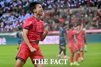  '선제골의 기쁨' 포효하는 엄지성 [포토]