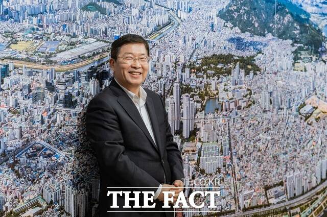 김경호 광진구청장. 광진구는 2040 광진 재창조 플랜을 토대로 서울시와 정비사업 추진에 속도를 낸다./광진구