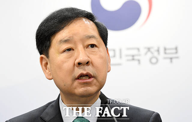 구윤철 부총리 겸 기획재정부 장관이 15일 오전 서울 종로구 정부서울청사에서 열린 주택시장 안정화 대책 관계부처 합동브리핑에 참석해 발언을 하고 있다. /임영무 기자