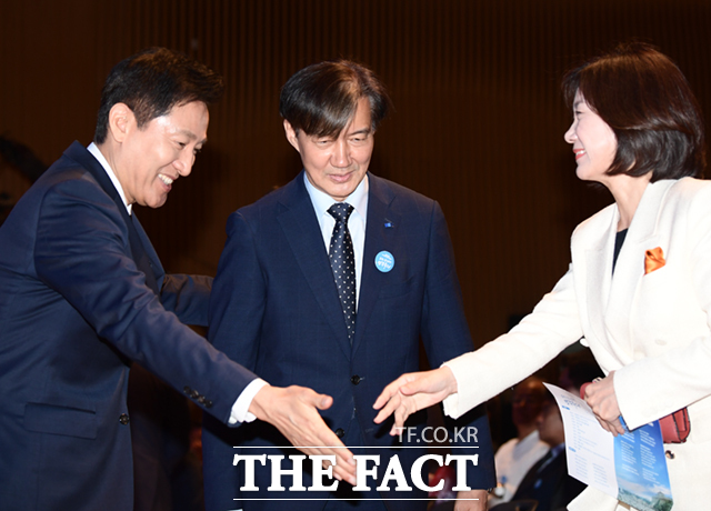 조국 조국혁신당 비상대책위원장의 총구가 연일 오세훈 서울시장을 향하고 있다. 특히 국민적 관심이 높은 부동산 이슈를 전면에 내세워 존재감을 부각시키려는 의도가 깔려 있다는 분석이 나온다. /이새롬 기자