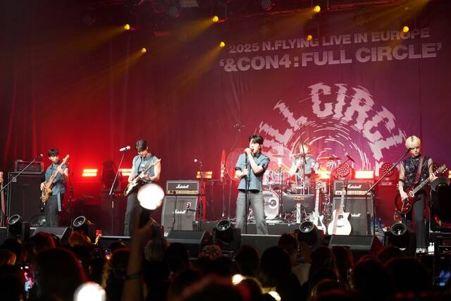 밴드 엔플라잉이 데뷔 10주년 기념 월드 투어 유럽 공연을 성황리에 마쳤다./CONTENTSX