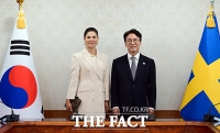  김민석 국무총리, 스웨덴 왕위 서열1위 빅토리아 왕세녀 면담 [TF사진관]