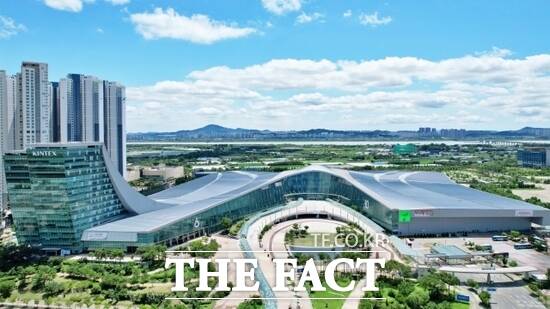국내 최대 전시컨벤션센터로 2025년 경영평가에서 최고 등급인 S를 획득한 킨텍스의 제2전시장 전경. /킨텍스