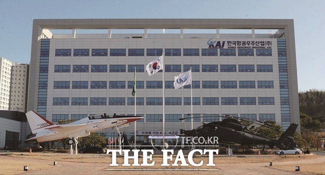 KAI가 올해 PBL 부문 누적 수주 규모가 1조원을 돌파했다고 16일 밝혔다. 경남 사천 KAI 본관 전경. /KA