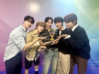  원위, 데뷔 7년 만에 첫 음악방송 1위 