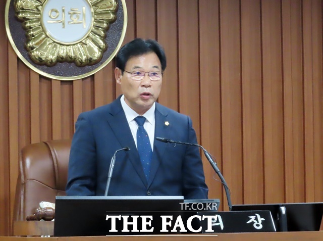 개회사를 하고 있는 조용훈 논산시의장. /김형중 기자