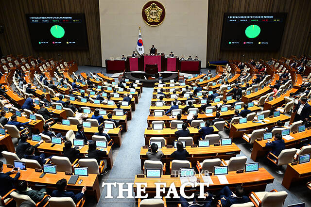 국회 보좌진의 최고 직급을 현행 4급에서 3급으로 상향하는 법안이 최근 발의됐다. /남윤호 기자