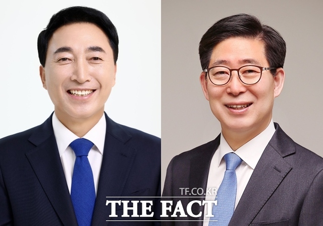 왼쪽부터 박수현 국회의원, 양승조 전충남도지사. /더팩트 DB