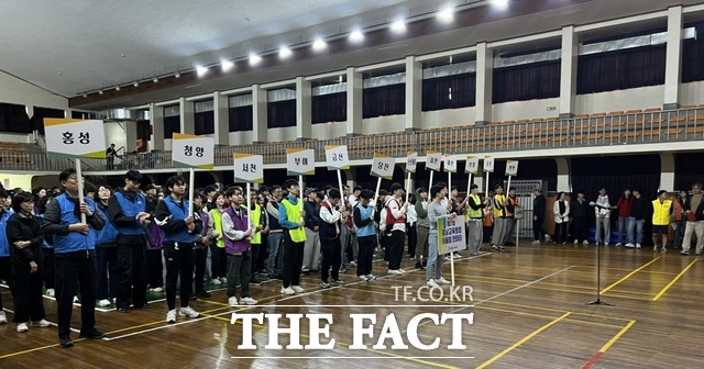 18일 논산 국방항공고등학교에서 충남 도내 14개 시·군 지역 팀이 참가해 제21회 충남교육행정 어울림 한마당이 열리고 있다. /충남교육청