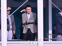  상상인·한경와우넷 오픈 2025 최종라운드 찾은 유준원 대표 [TF사진관]