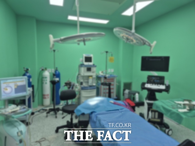 경찰에 적발된 의료기관의 수술실 내부 모습. /부산경찰청