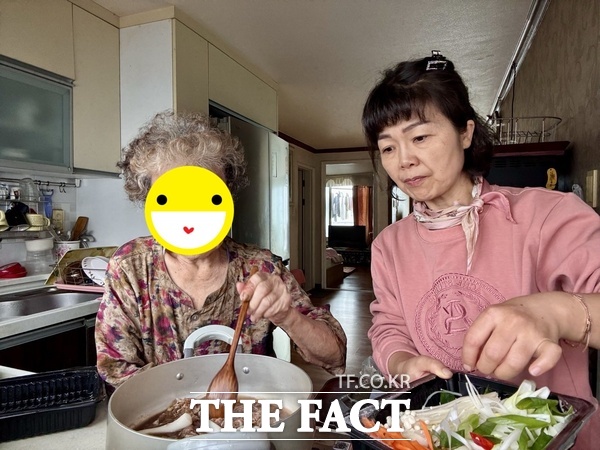 대덕구노인종합복지관이 20일부터 21일까지 노인맞춤돌봄서비스 대상자 80명을 대상으로 2025년 노인맞춤돌봄서비스 직접서비스 생활교육(영양교육) 이음밥상 4회기를 진행했다. /대덕구노인종합복지관