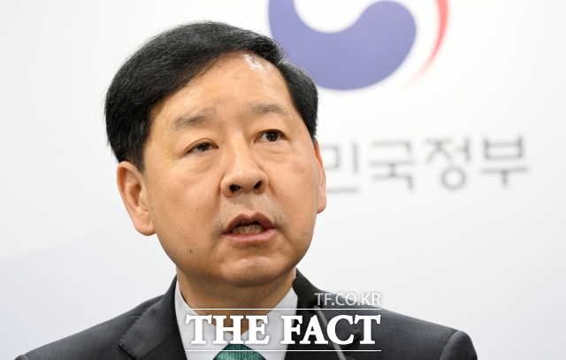구윤철 부총리 겸 기획재정부 장관이 지난 15일 오전 서울 종로구 정부서울청사에서 열린 주택시장 안정화 대책 관계부처 합동브리핑에 참석해 발언을 하고 있다. /임영무 기자