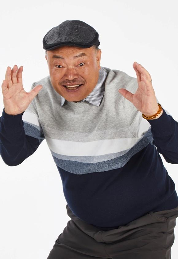 가수 김흥국이 신곡을 발표하고 본업인 가수로 컴백한다. 또한 그는 개인 유튜브 채널을 통해 방송 활동도 병행할 예정이다./대박기획