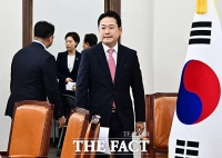  이도 저도 아닌 장동혁의 '尹 면회'…전략일까 자충수일까