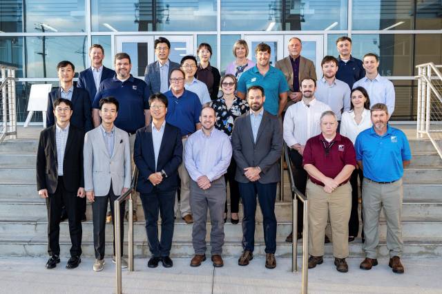 이상봉 HD현대중공업 특수선사업부 설계부문장 상무 등 HD현대중공업 경영진인 이달 미국 헌팅턴 잉걸스 현장을 방문했다. /헌팅턴 잉걸스