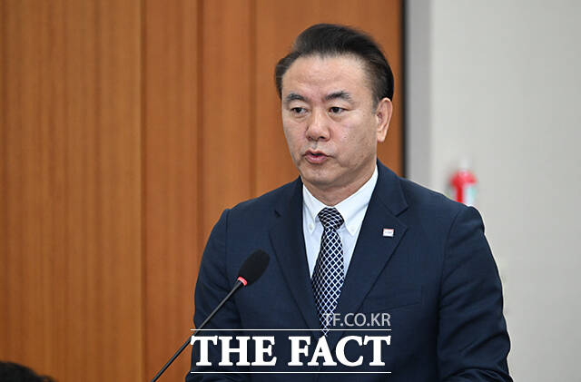 유재훈 예금보험공사 사장이 21일 오전 서울 여의도 국회에서 열린 정무위원회의 금융감독원에 대한 국정감사에 참석해 업무보고를 하고 있다. /국회=박헌우 기자