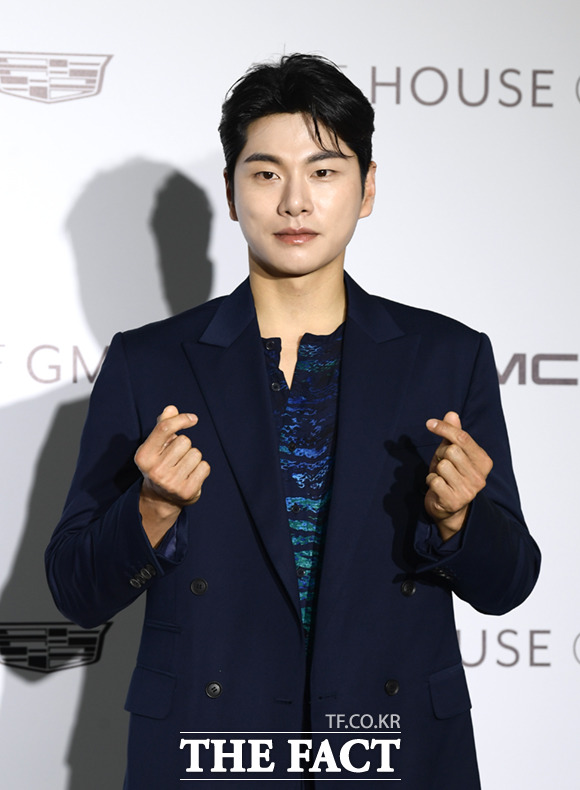 배우 이이경의 사생활을 폭로했던 A 씨가 다시 한번 블로그를 통해 자신의 입장을 전했다. /이새롬 기자