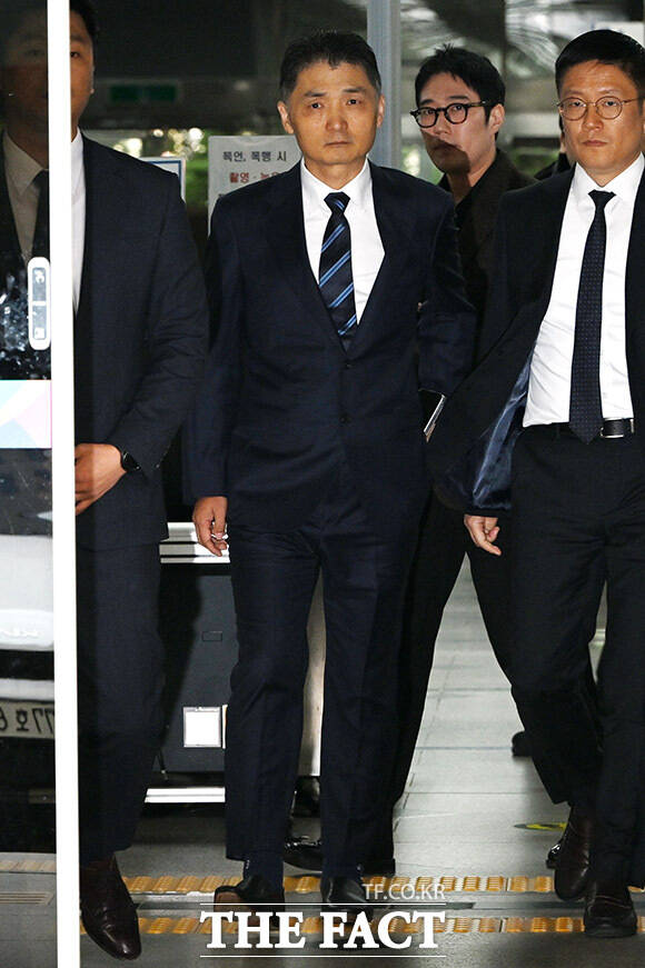 '주가조작 혐의' 김범수 1심 무죄…사법 족쇄 푼 카카오.