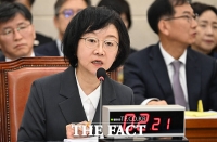  국감 참석해 질의에 답하는 오유경 식약처장 [TF사진관]