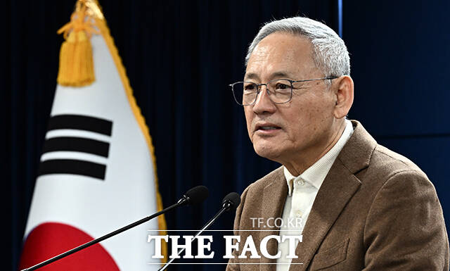 윤석열 정부 문화체육관광부 장관이었던 유인촌 전 장관을 지지했던 예술인들이 문체부 산하 재단법인의 공모 사업에 다수 선정된 사실이 확인되며 사업 공정성을 둘러싼 논란이 불거지고 있다. 사진은 유인촌 전 문화체육관광부 장관. /임영무 기자