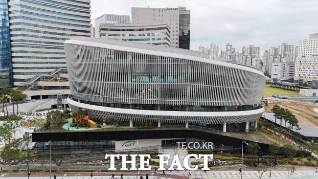 경기도서관 전경. /경기도